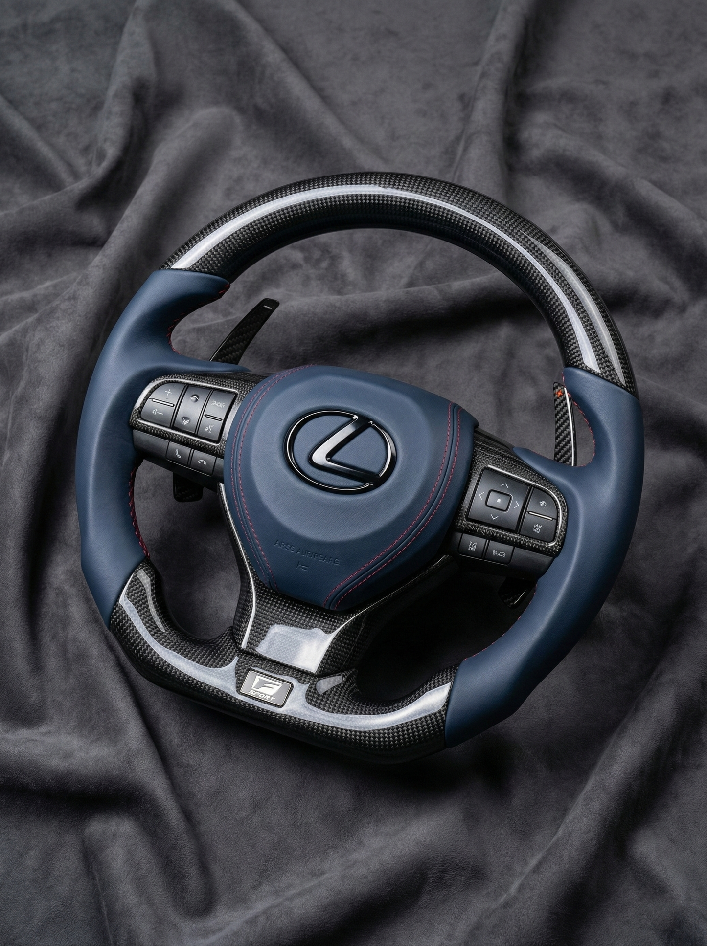 Volant personnalisé Lexus