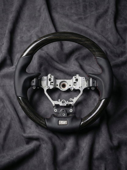 Volant personnalisé Lexus