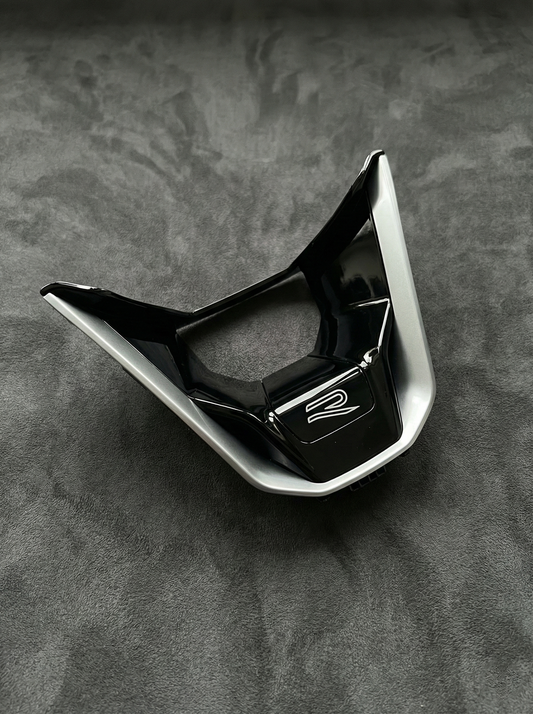 OEM MK8 TRIM R SILVER